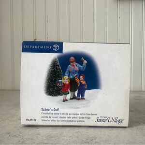 Department 56 Snow Village School's Out Accessory Teacher Kids #56.55129 EUC